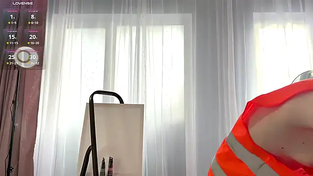 GlaydsLeveto online show from March 2026 04:47:01 AM