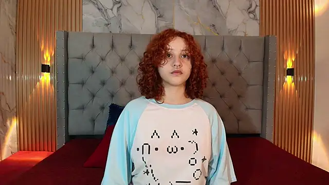 Snapshot of Suxan_White_ chatting on October 2025 11:55:01 AM Suxan White online show from October 2025 11:55:01 AM