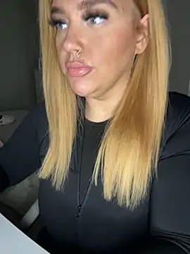 Snapshot of MysteriousMylaX chatting on November 2025 02:29:02 PM MysteriousMylaX online show from November 2025 02:29:02 PM