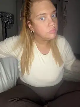 Snapshot of MysteriousMylaX chatting on November 2025 05:12:01 PM MysteriousMylaX online show from November 2025 05:12:01 PM