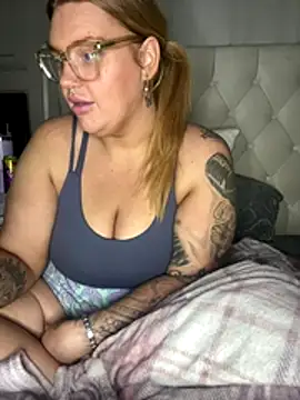 Snapshot of MysteriousMylaX chatting on December 2025 03:50:01 PM MysteriousMylaX online show from December 2025 03:50:01 PM