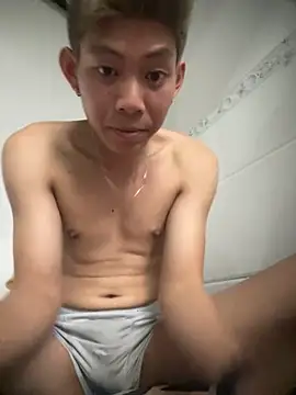 linh21107 online show from November 2025 08:46:02 AM