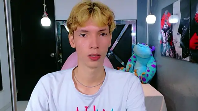 Snapshot of park_jimin1 chatting on October 2025 12:25:01 PM park jimin1 online show from October 2025 12:25:01 PM