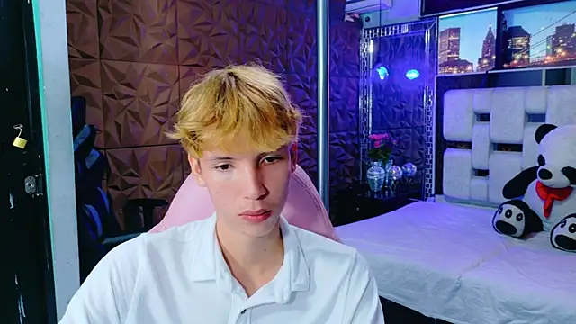 Snapshot of park_jimin1 chatting on October 2025 01:33:02 PM park jimin1 online show from October 2025 01:33:02 PM