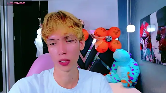 Snapshot of park_jimin1 chatting on October 2025 02:17:02 AM park jimin1 online show from October 2025 02:17:02 AM