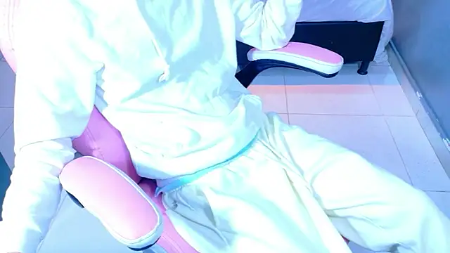 Snapshot of park_jimin1 chatting on November 2025 12:05:02 PM park jimin1 online show from November 2025 12:05:02 PM