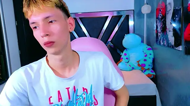 Snapshot of park_jimin1 chatting on November 2025 02:56:01 PM park jimin1 online show from November 2025 02:56:01 PM