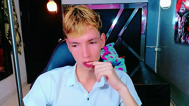 Snapshot of park_jimin1 chatting on November 2025 02:54:01 PM park jimin1 online show from November 2025 02:54:01 PM