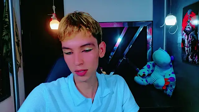 Snapshot of park_jimin1 chatting on December 2025 02:28:01 AM park jimin1 online show from December 2025 02:28:01 AM