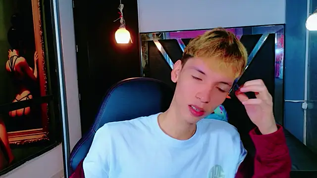 Snapshot of park_jimin1 chatting on December 2025 12:03:02 PM park jimin1 online show from December 2025 12:03:02 PM