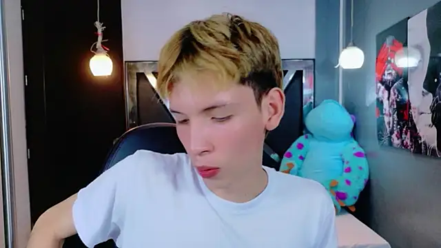 Snapshot of park_jimin1 chatting on December 2025 02:11:01 PM park jimin1 online show from December 2025 02:11:01 PM