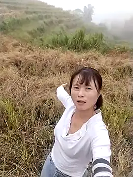 Snapshot of linda_bae00 chatting on October 2025 03:14:01 AM linda bae00 online show from October 2025 03:14:01 AM