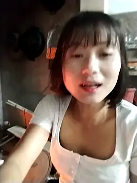 Snapshot of linda_bae00 chatting on December 2025 12:49:02 AM linda bae00 online show from December 2025 12:49:02 AM