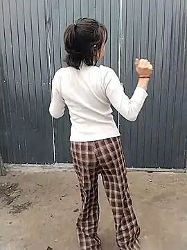 linda bae00 online show from February 2026 02:53:01 AM