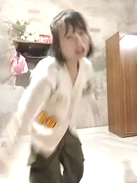 linda bae00 online show from February 2026 01:01:02 PM