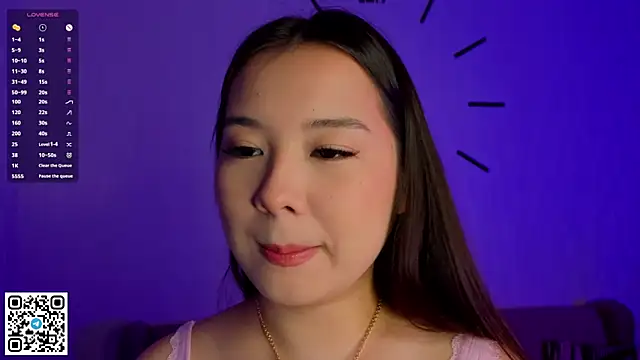 AlberthaEscue online show from November 2025 04:14:02 AM