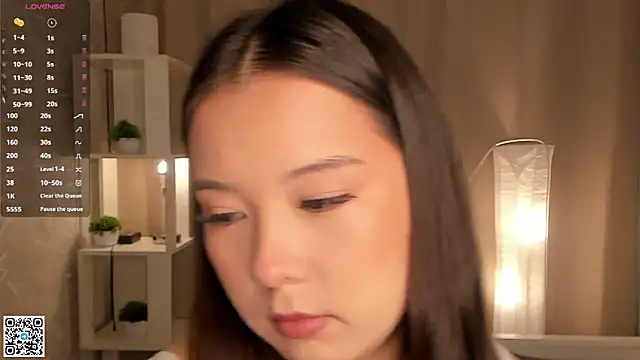 AlberthaEscue online show from November 2025 04:07:02 AM