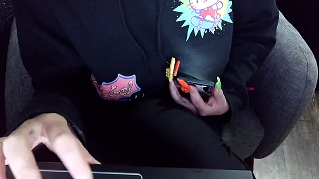 Snapshot of fetishslut4u chatting on September 2025 03:33:01 PM fetishslut4u online show from September 2025 03:33:01 PM