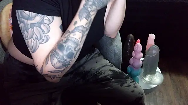 Snapshot of fetishslut4u chatting on November 2025 02:28:01 PM fetishslut4u online show from November 2025 02:28:01 PM