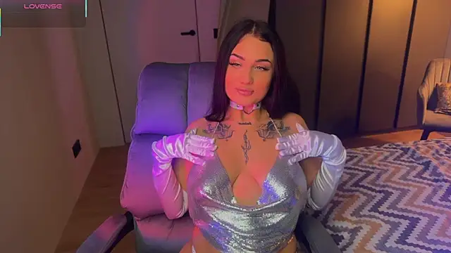 Snapshot of mygoddesshecate chatting on September 2025 02:43:02 PM mygoddesshecate online show from September 2025 02:43:02 PM