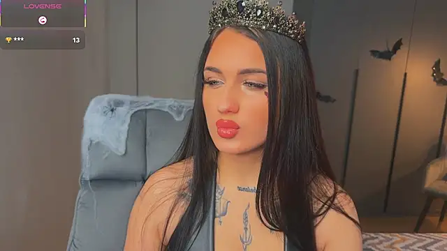 Snapshot of mygoddesshecate chatting on October 2025 05:37:01 AM mygoddesshecate online show from October 2025 05:37:01 AM