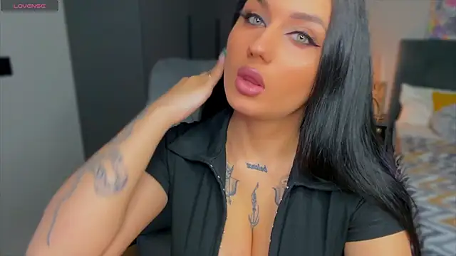 Snapshot of mygoddesshecate chatting on July 2026 08:15:01 PM mygoddesshecate online show from July 2026 08:15:01 PM