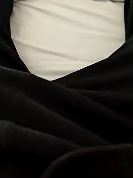 Snapshot of t-dog26 chatting on January 2026 02:12:02 PM t-dog26 online show from January 2026 02:12:02 PM