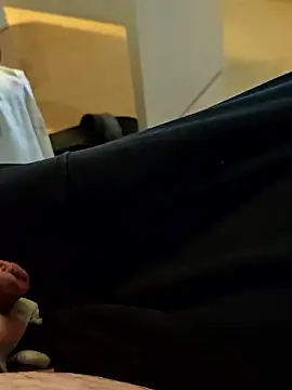 Snapshot of t-dog26 chatting on January 2026 03:32:01 AM t-dog26 online show from January 2026 03:32:01 AM