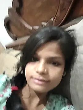 Komal0099 online show from November 2025 12:40:02 PM