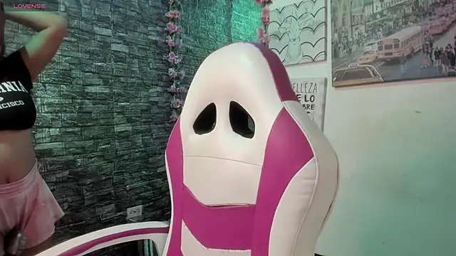 Snapshot of karoll__sex chatting on October 2025 12:37:02 PM karoll sex online show from October 2025 12:37:02 PM