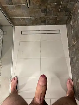 MrZli online show from October 2025 01:17:01 PM