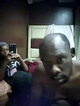 TinnyVsGiant online show from November 2025 08:09:01 PM