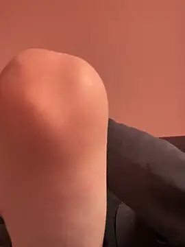 Snapshot of Younglove16cm chatting on April 2026 02:33:01 PM Younglove16cm online show from April 2026 02:33:01 PM