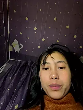 EmLy02 online show from January 2026 01:51:01 AM