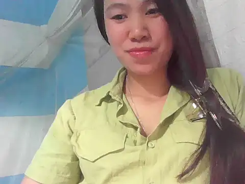 Snapshot of fanchunn chatting on November 2025 12:40:02 PM fanchunn online show from November 2025 12:40:02 PM