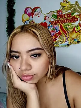 Emily  Hott online show from December 2025 03:02:02 AM