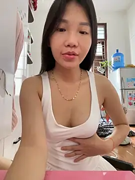 Miumieu online show from October 2025 04:55:02 AM