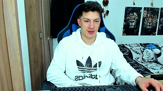 Snapshot of javiersexymann chatting on January 2025 05:35:01 AM javiersexymann online show from January 2025 05:35:01 AM