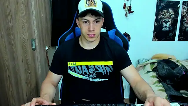 Snapshot of javiersexymann chatting on February 2025 02:19:02 AM javiersexymann online show from February 2025 02:19:02 AM