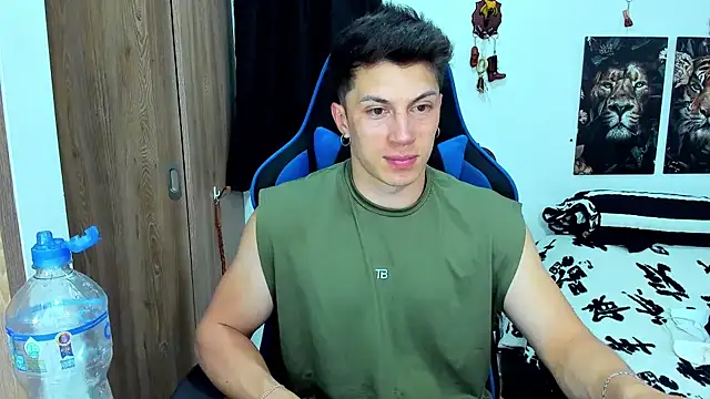 Snapshot of javiersexymann chatting on February 2025 10:18:01 PM javiersexymann online show from February 2025 10:18:01 PM