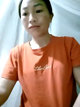 Snapshot of lucybaby00 chatting on April 2026 10:45:02 PM lucybaby00 online show from April 2026 10:45:02 PM