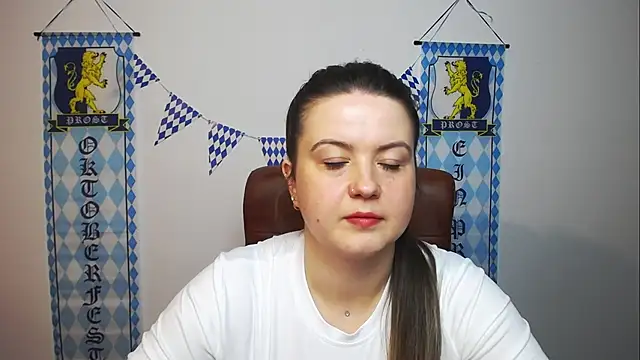 MavkaCute online show from September 2025 06:11:02 PM