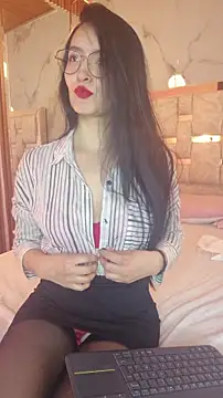 Snapshot of Aria_Bennett1 chatting on September 2025 12:05:02 PM Aria Bennett1 online show from September 2025 12:05:02 PM