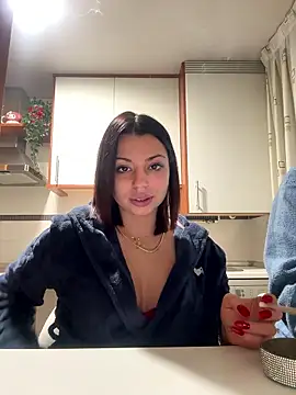 Snapshot of NoeliaGarcia17 chatting on January 2026 11:43:02 PM NoeliaGarcia17 online show from January 2026 11:43:02 PM