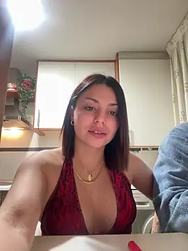 Snapshot of NoeliaGarcia17 chatting on January 2026 11:32:02 PM NoeliaGarcia17 online show from January 2026 11:32:02 PM