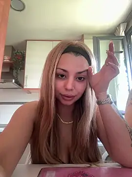 Snapshot of NoeliaGarcia17 chatting on June 2026 01:14:01 PM NoeliaGarcia17 online show from June 2026 01:14:01 PM