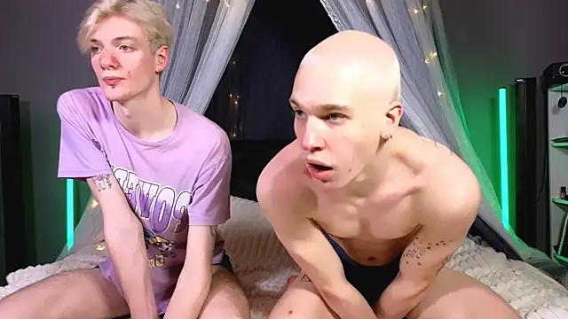 Snapshot of Marius_Venin chatting on November 2025 04:39:02 PM Marius Venin online show from November 2025 04:39:02 PM