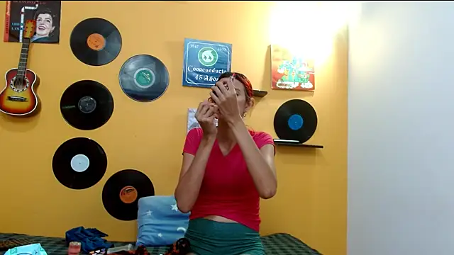 skinnyverus18 online show from November 2025 07:05:02 PM