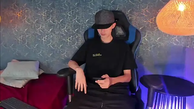 ArthurCox online show from November 2025 07:34:02 PM