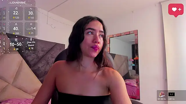 SaraWagner  online show from April 2026 12:02:02 AM